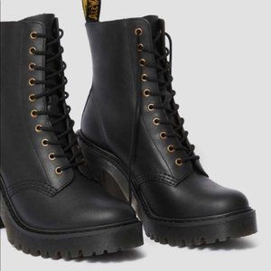DR MARTENS KENDRA HEELED BOOT Size:8.5
